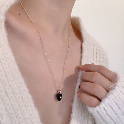 Korean Designer Model Niche Love Necklace For Women New Gentle Peach Heart Drip Glazed Clavicle Chain Elegant Sweater Chain