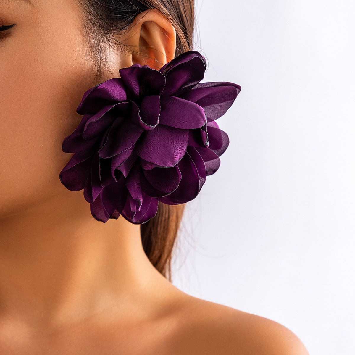 European and American cross-border jewelry, exaggerated fabric design, large flower earrings, handmade floral flower stud earrings for women