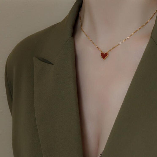 L165 French Entry Lux Red Heart Enamel Clavicle Chain Necklace Titanium Steel 18k Gold Vintage Heart Shaped Clavicle Necklace