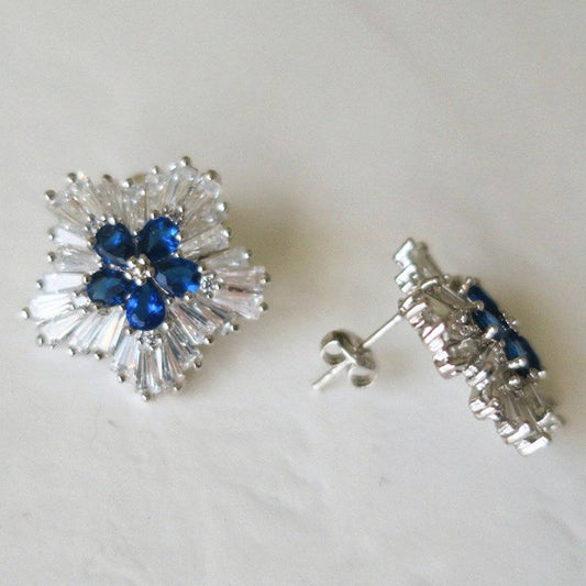 Vintage Snowflake Shaped Copper Inlaid Zircon Creative Earrings