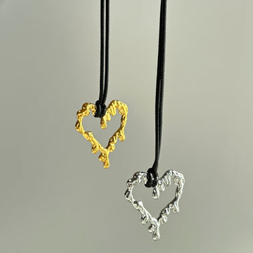 Wholesale Retro Classic Style Heart Shape Titanium Steel Earrings Necklace