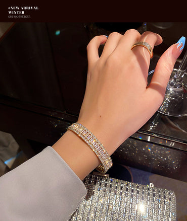 Fashion Diamond-encrusted Zircon Opening Bracelet Simple Geometric Alloy Bracelet