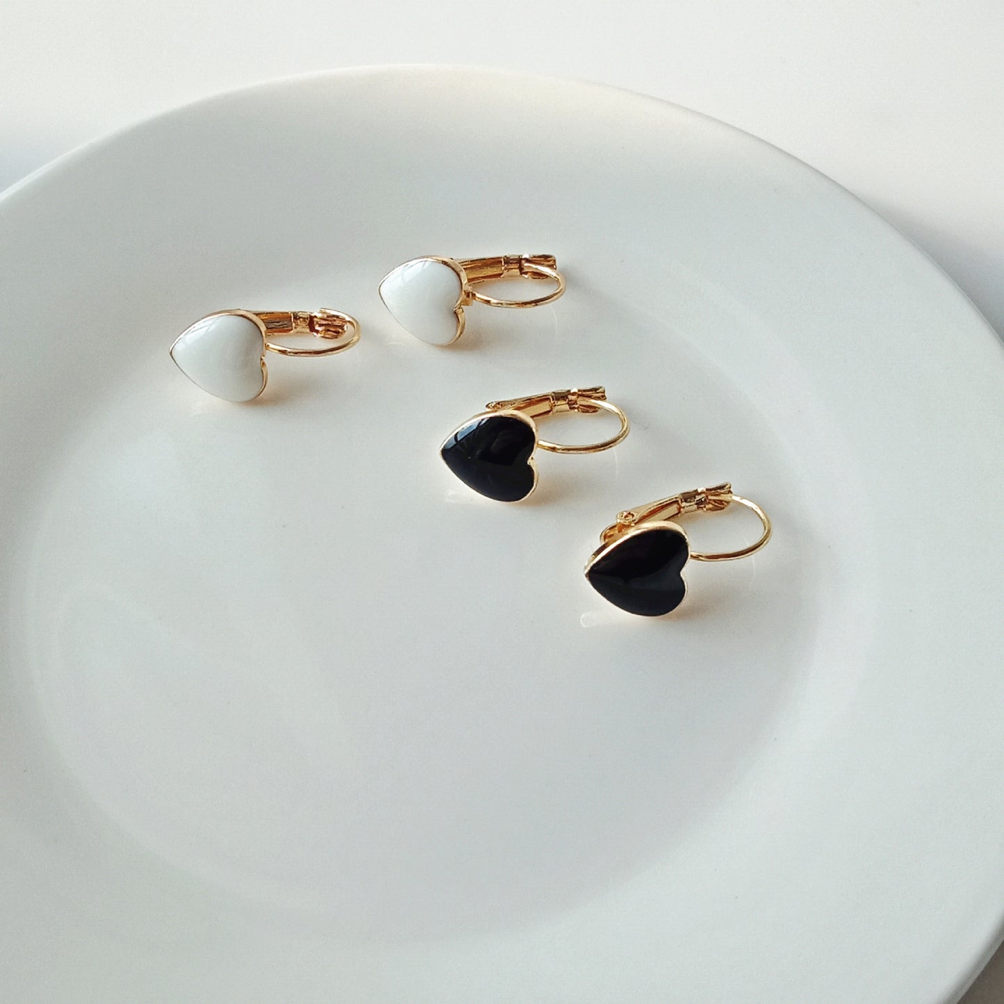 1 Pair Simple Style Heart Shape Alloy Enamel Women's Earrings