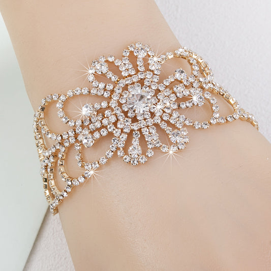 Elegant Sweet Flower Copper Plating Inlay Rhinestones Bracelets