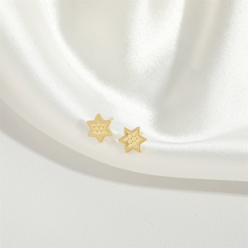 European and American hot-selling small and exquisite, delicate personality, six-pointed star design sense earrings, retro ins style, simple earrings for women