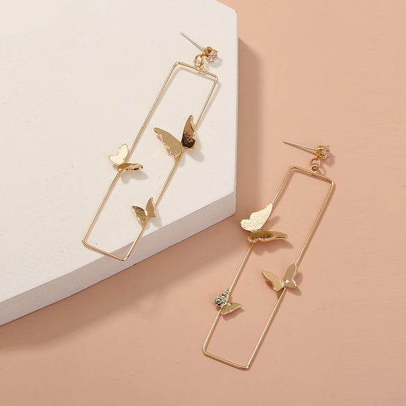 European And American Fashion Creative Butterfly C-shaped Flower Resin Earrings