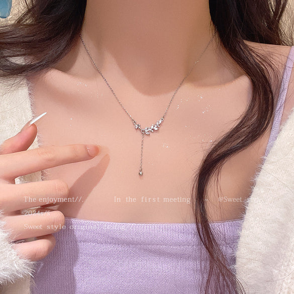Korean version ins wind titanium steel necklace for girls' high-end sense versatile niche pearl collarbone chain pendant with jewelry wholesale
