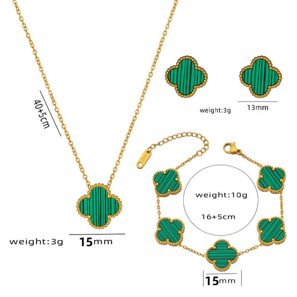 Moderate Luxury Quadrilateral Geometric Heart Titanium Steel 18K Gold Plated Necklaces