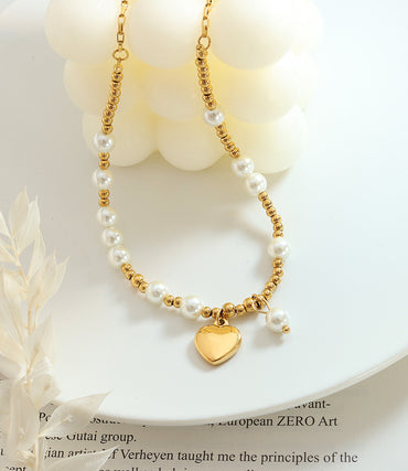 Retro Heart Shape Titanium Steel Inlay Artificial Pearls Necklace 1 Piece