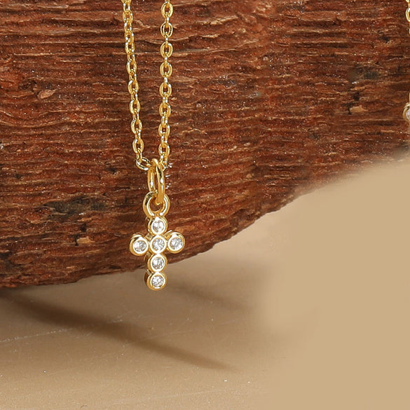 Cross-border popular ins style personality cross design pendant clavicle chain versatile personality exquisite necklace jewelry