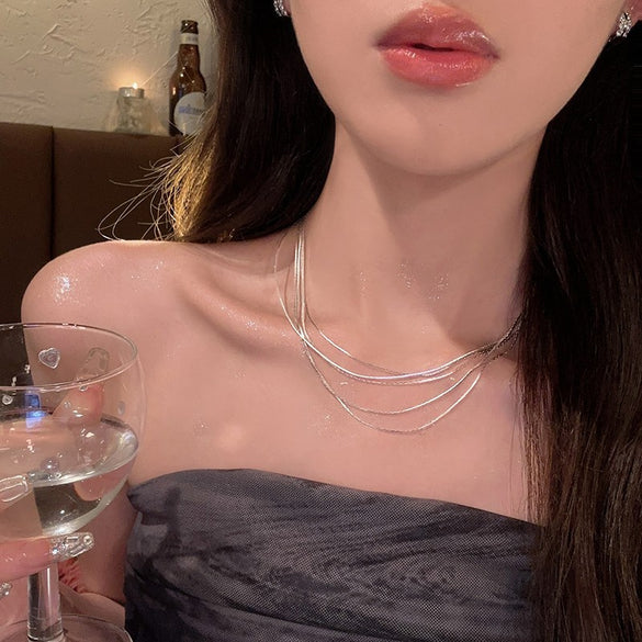 Korean version ins wind titanium steel necklace for girls' high-end sense versatile niche pearl collarbone chain pendant with jewelry wholesale