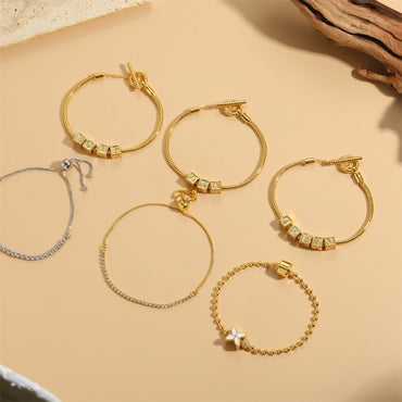 The new English letter LOVE design bracelet copper plated 14K real gold four-leaf clover bracelet is simple and versatile