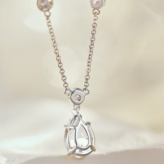 Sterling Silver Elegant Geometric Plating Pendant Necklace