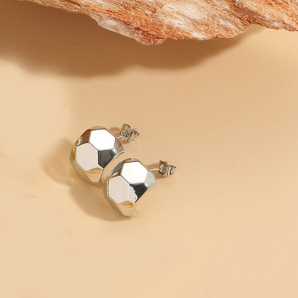 Cross-border hot-selling light luxury, high-end football-type design, textured earrings, niche and versatile, ins-style personalized earrings for women