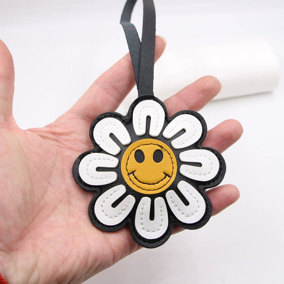 Accessories Pendant Jewelry Cotton Leather Artificial Leather With Smiley Face Sunflower Little Bear Pig Small Animal Electroplating