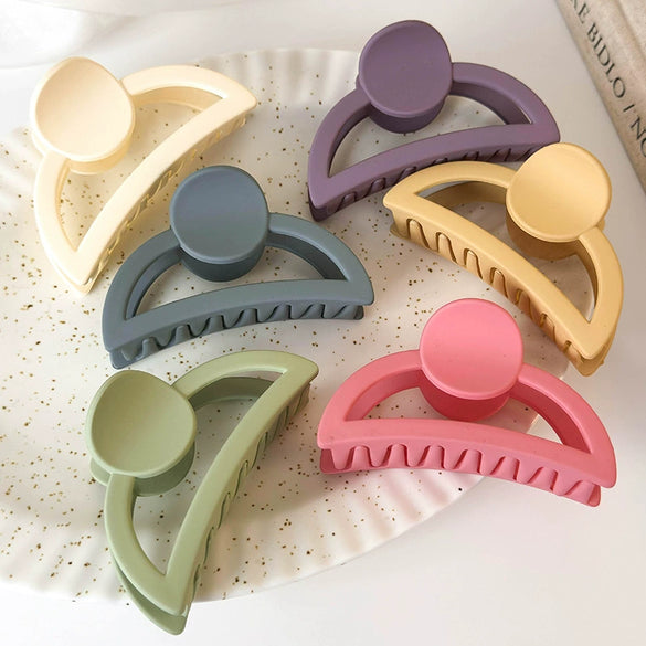 Acrylic Geometric Heart Women's Baking Paint Hair Clip