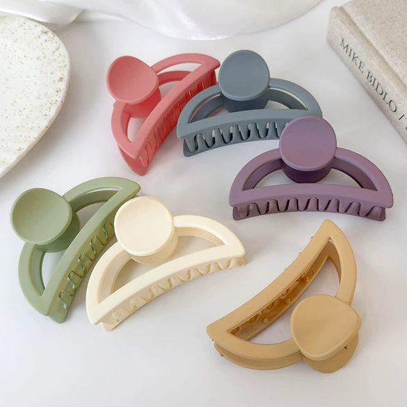 Acrylic Geometric Heart Women's Baking Paint Hair Clip