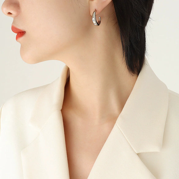 All Match Non Fading Light Luxury Inlaid Zircon C Shaped Titanium Steel Gold Plated Earrings For Women
