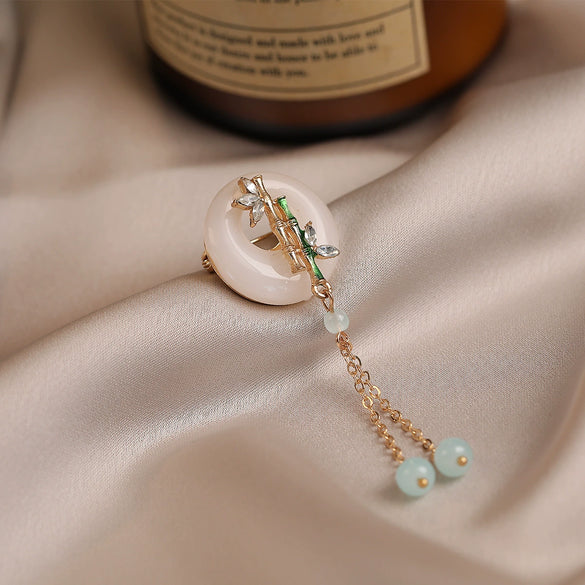 Alloy Ancient Style Elegant Bamboo Brooch For Women With Electroplating And Tassel Pendant