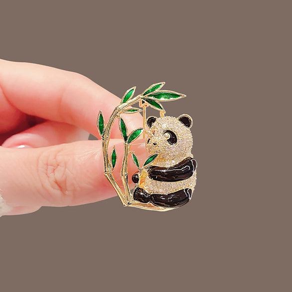 Alloy Animal Giant Panda Electroplated Women's Brooch Accessories