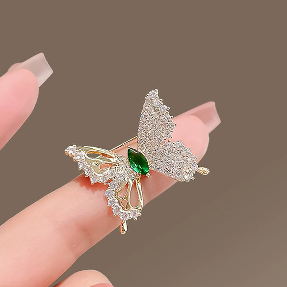 Alloy Animal Pattern Dancing Butterfly Antiexposure Brooch For Women With Electroplating Treatment