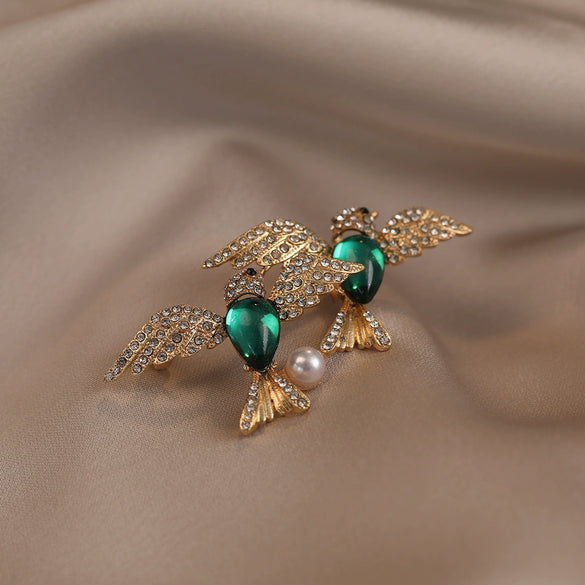 Alloy Animal Style Bird Shape Electroplated Brooch For Women