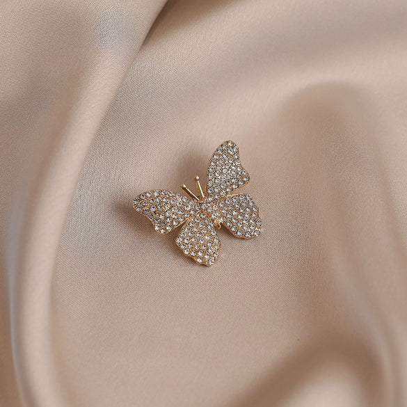 Alloy Animal Style Butterfly Brooch For Women With Electroplating
