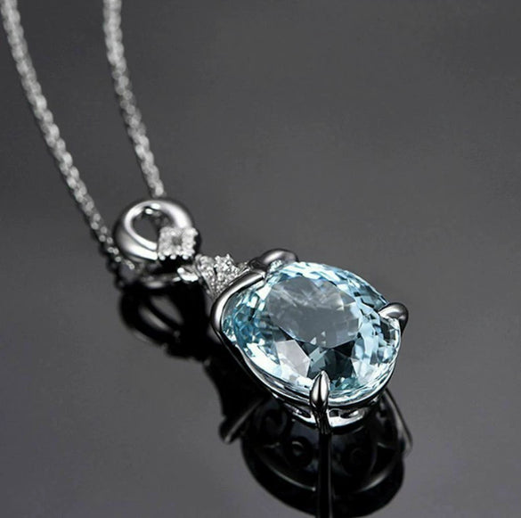 Alloy Aquamarine Drop Shape Pendant Jewelry With Electroplating Treatment