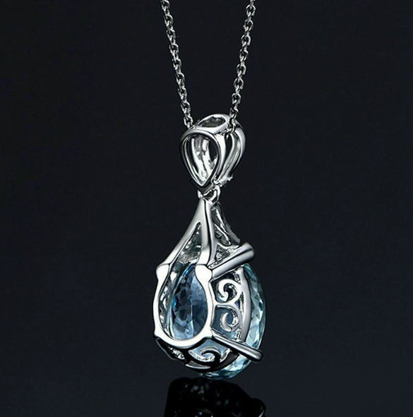 Alloy Aquamarine Drop Shape Pendant Jewelry With Electroplating Treatment