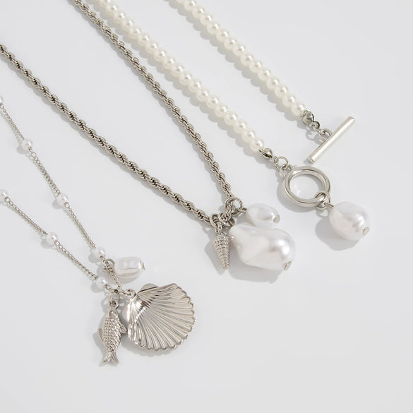 Alloy Beaded Shell Necklace With Geometric Ushaped Pendant And Electroplating For Women