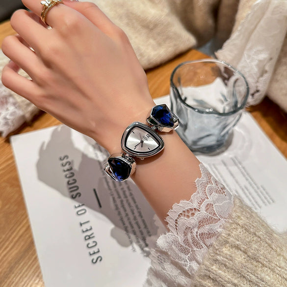 Alloy Bracelet Watch Irregular Crystal Strap Light Luxury Fashion Design