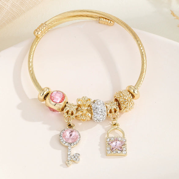 Alloy Bracelet Women's Trendy Fashion Rhinestone Love Pendant Beaded With Diamond Design