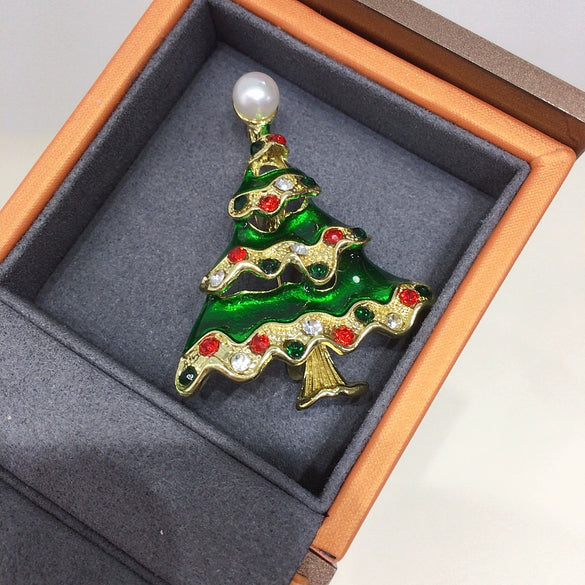 Alloy Brooch Inlaid With Natural Freshwater Pearls Insect Pattern Camellia Rabbit Christmas Tree Style For Women