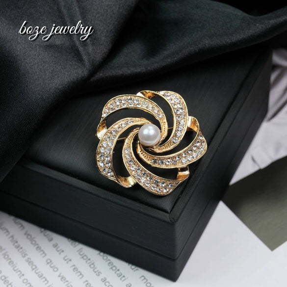Alloy Brooch With Imitation Pearls And Flower Pattern Electroplated For Women