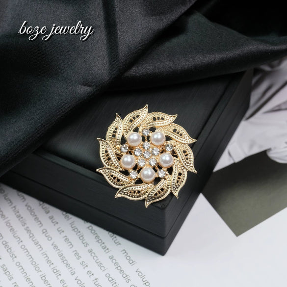 Alloy Brooch With Star Shape And Electroplating Design For Women