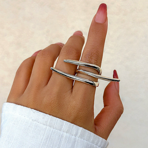 Alloy Butterfly Ring For Women With Bow And Geometric Pattern And Electroplating Treatment