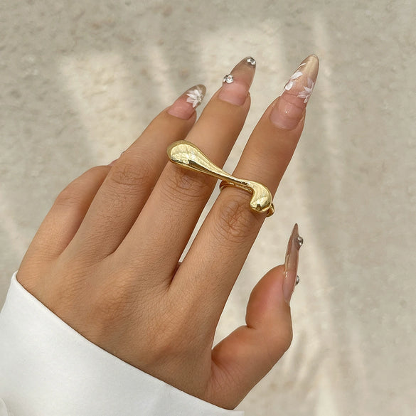 Alloy Butterfly Ring For Women With Bow And Geometric Pattern And Electroplating Treatment