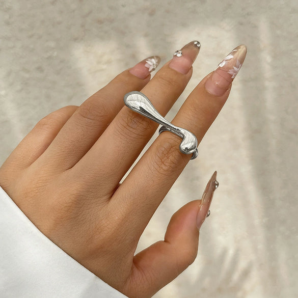 Alloy Butterfly Ring For Women With Bow And Geometric Pattern And Electroplating Treatment