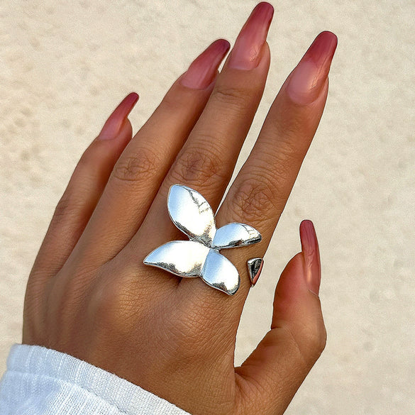 Alloy Butterfly Ring For Women With Bow And Geometric Pattern And Electroplating Treatment