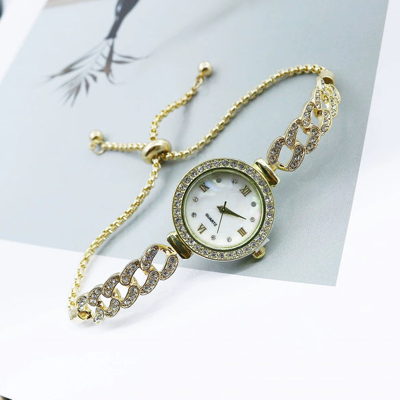 Alloy Casual Women's Round Diamond Quartz Watch