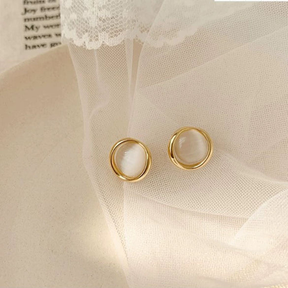 Alloy Cat's Eye Stone Earrings Light Luxury Retro Cold Style Electroplated For Women