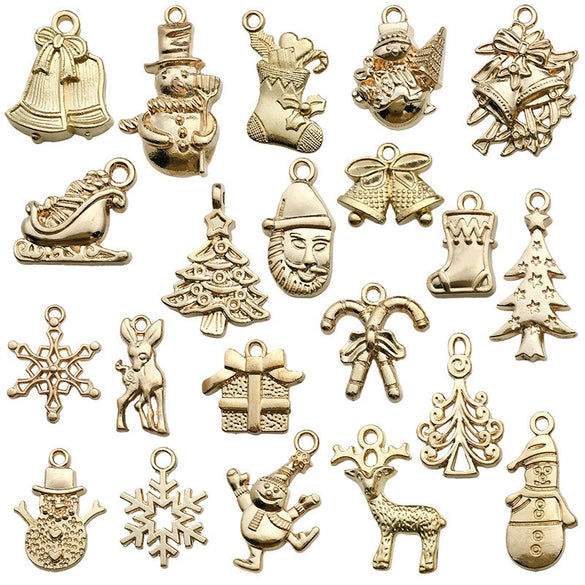 Alloy Christmas Series Pendant Accessories With Snowman Christmas Tree Deer Snowflake Natural Style Electroplating Treatment