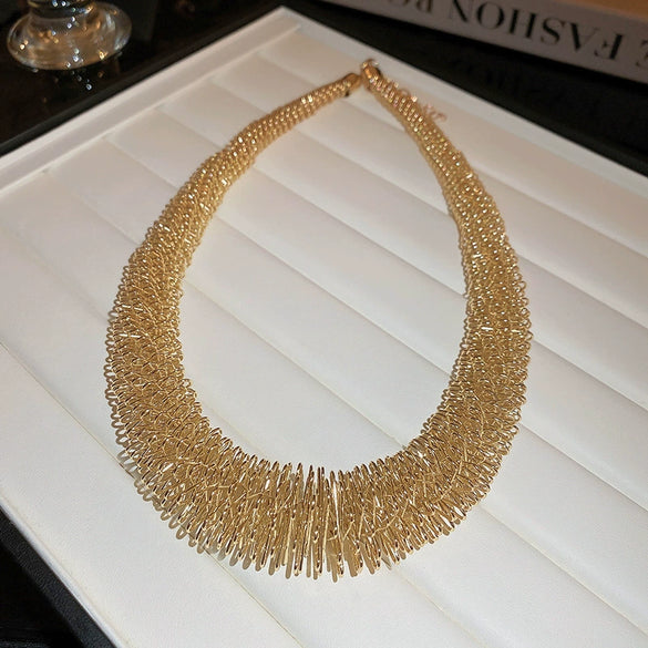 Alloy Clavicle Chain Geometric Style Women's Necklace With Exaggerated Spring Cut Collar Niche Creative Design