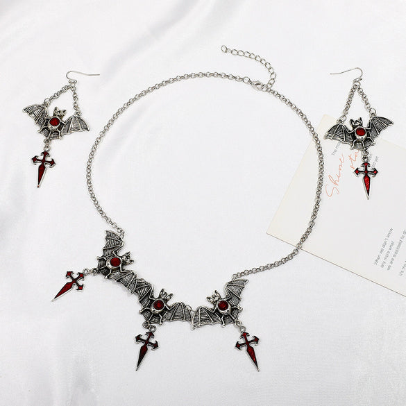 Alloy Clavicle Chain With Black Spider Web Pattern Retro Gothic Style Pendant Electroplated For Women