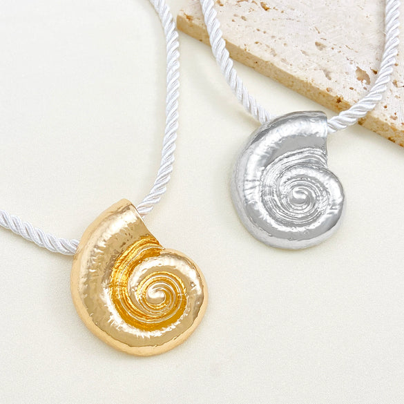 Alloy Conch Animal Zodiac Retro Exaggerated Female Pendant Necklace