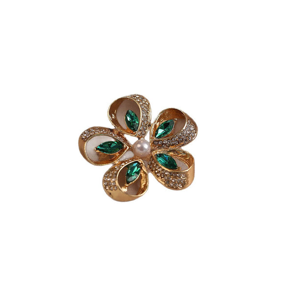 Alloy Crystal Fivepetal Flower Women's Brooch With Electroplating