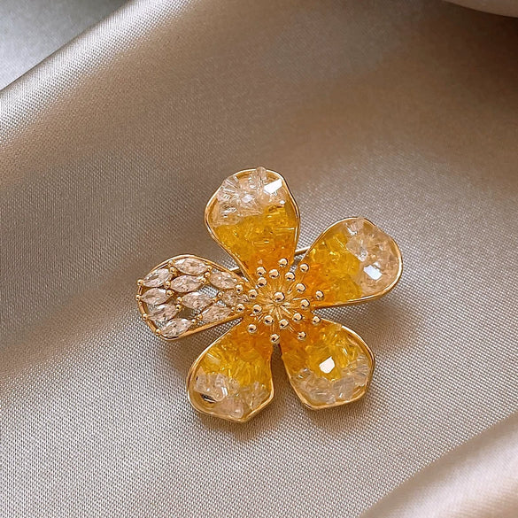 Alloy Crystal Flower Women's Brooch Electroplating Design Autumn And Winter Coat Accessory