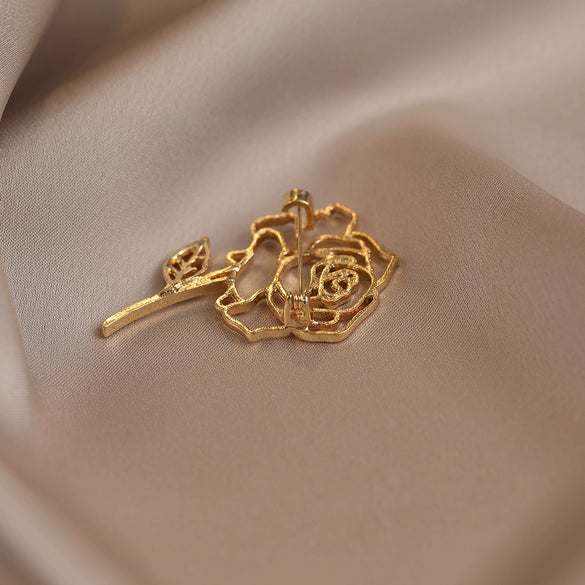 Alloy Cut Out Flower Metal Brooch Electroplated For Women