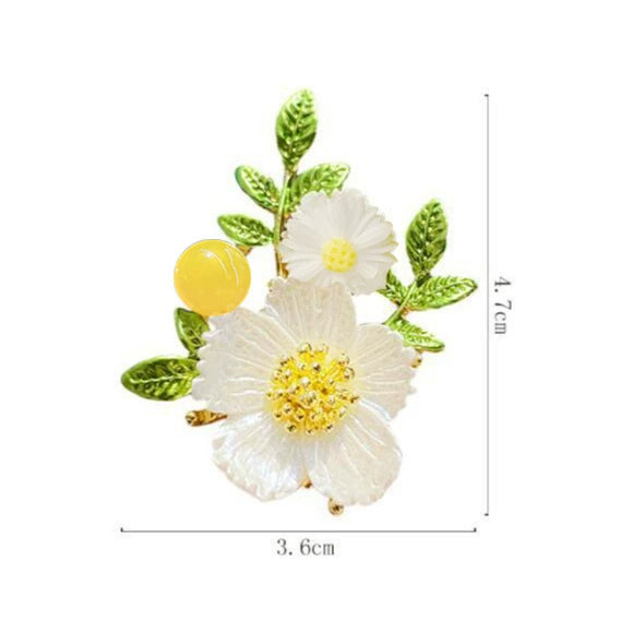 Alloy Daisy Flower Brooch Electroplated Natural Style For Women
