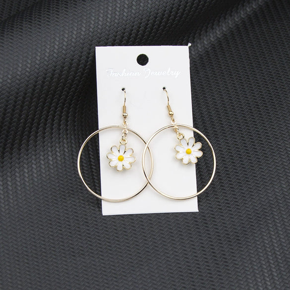 Alloy Daisy Heart Dripping Oil Earrings